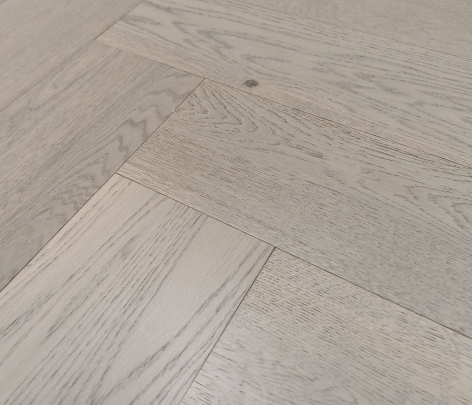 Light Grey Click Hb Brushed & UV Oiled  3/14x150x600