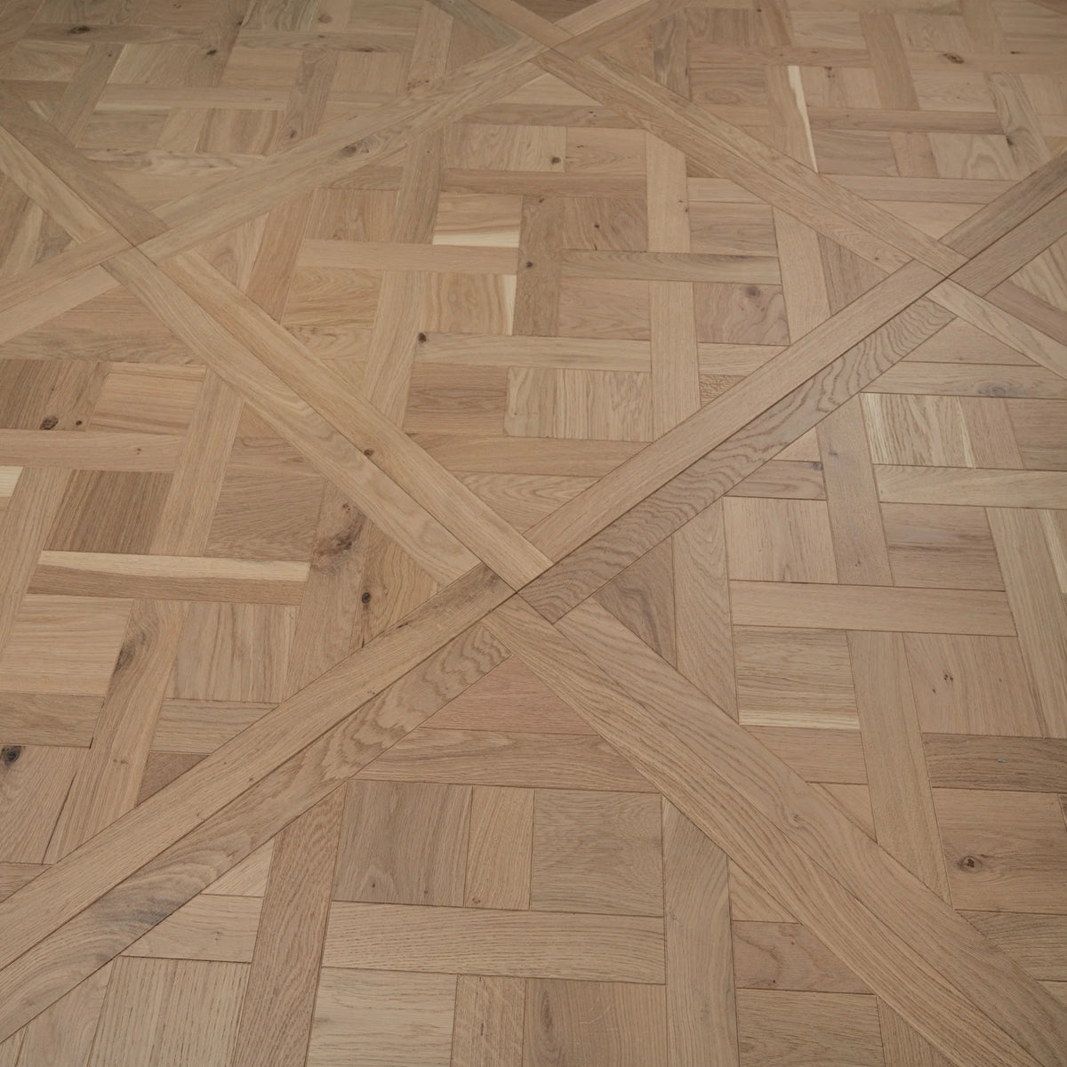 Versailles Invisible Oak Brushed Lacquered 4/20x800x800