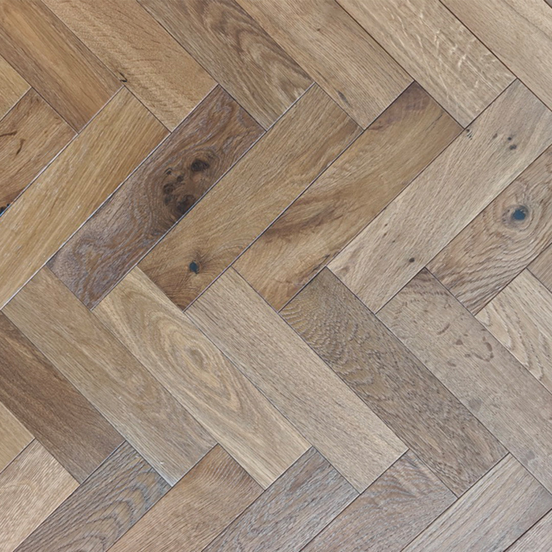 Caramel Smoked Oak Brushed Oiled Parquet Flooring Herringbone Pattern 80x300mm