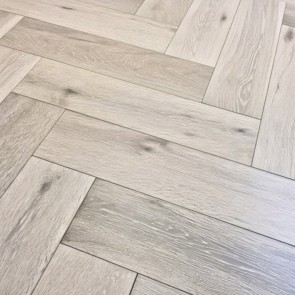 Soft White Click Hb Brushed & Laquered 3/14x150x600