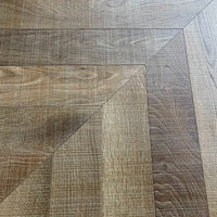 Luxury Champagne Chevron Bandsawn Brushed & Oiled 4/16x90x510
