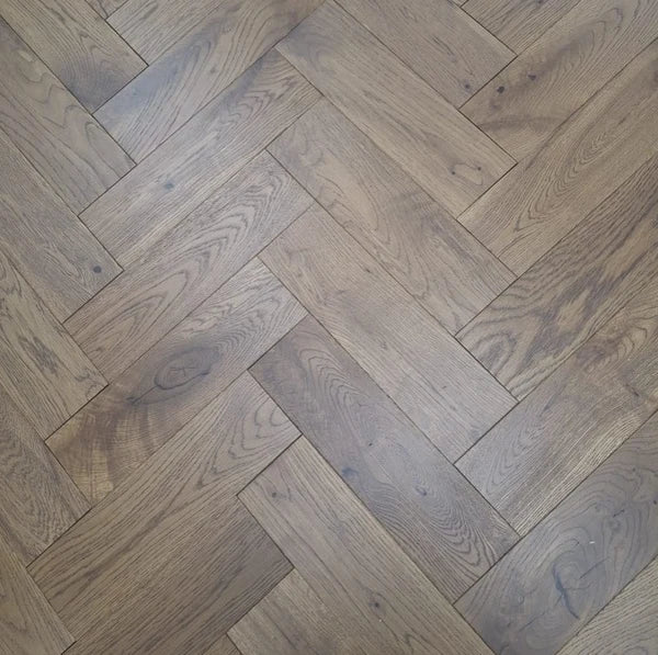 Solid Oak Caramel Brushed & UV Oiled 90x18x300