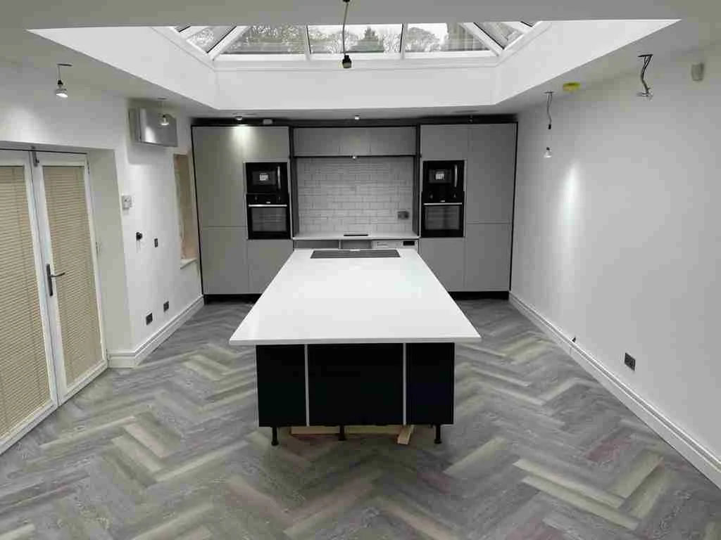 Light Active Grey Herringbone SPC Click 0.3/6x126x610