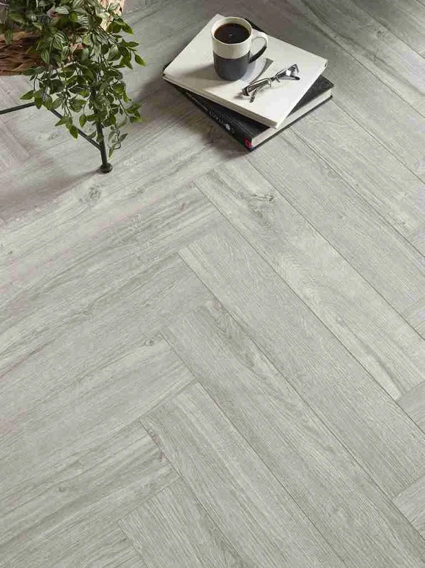 Light Grey Herringbone SPC Click 0.3/6x126x610