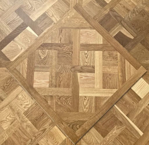 Windsor Smoked Oak Versailles Brushed & Oiled 4/18x800x800 (Free Sample)