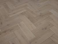 Solid Invisible Oak  Lacquered 90x18x300