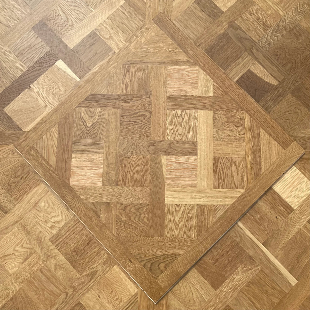 Smoked Oak Versailles Brushed & Oiled 4/18x800x800
