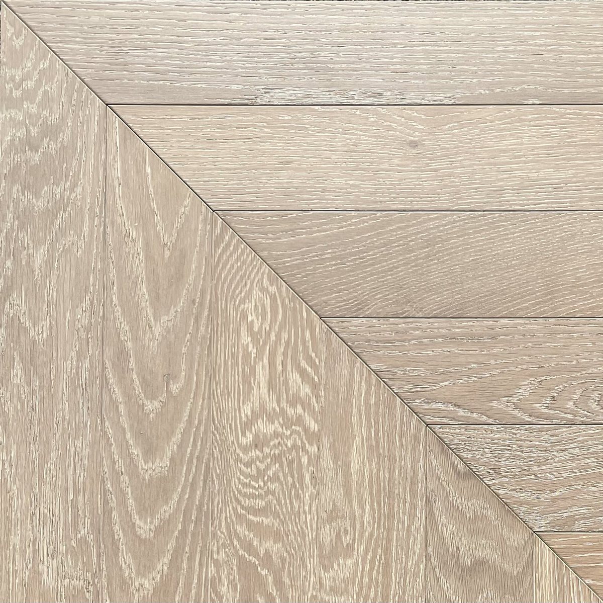 Smoked Grey Oak Chevron Brushed & Oiled 3/14x90x510