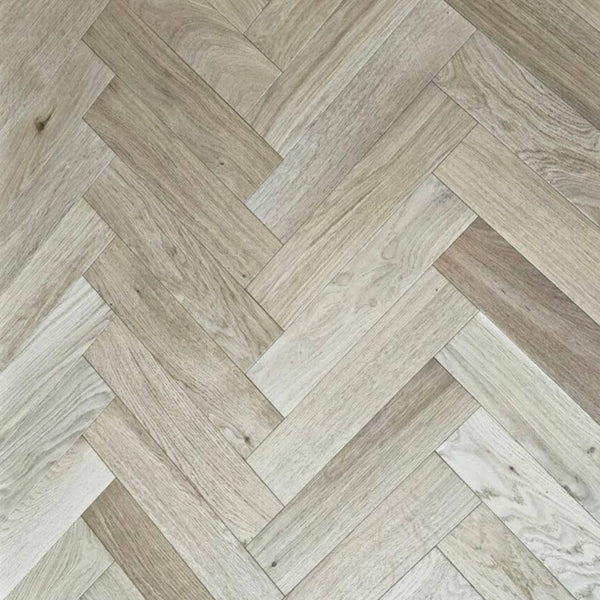 Invisible Oak Lacquered 4/18x90x400
