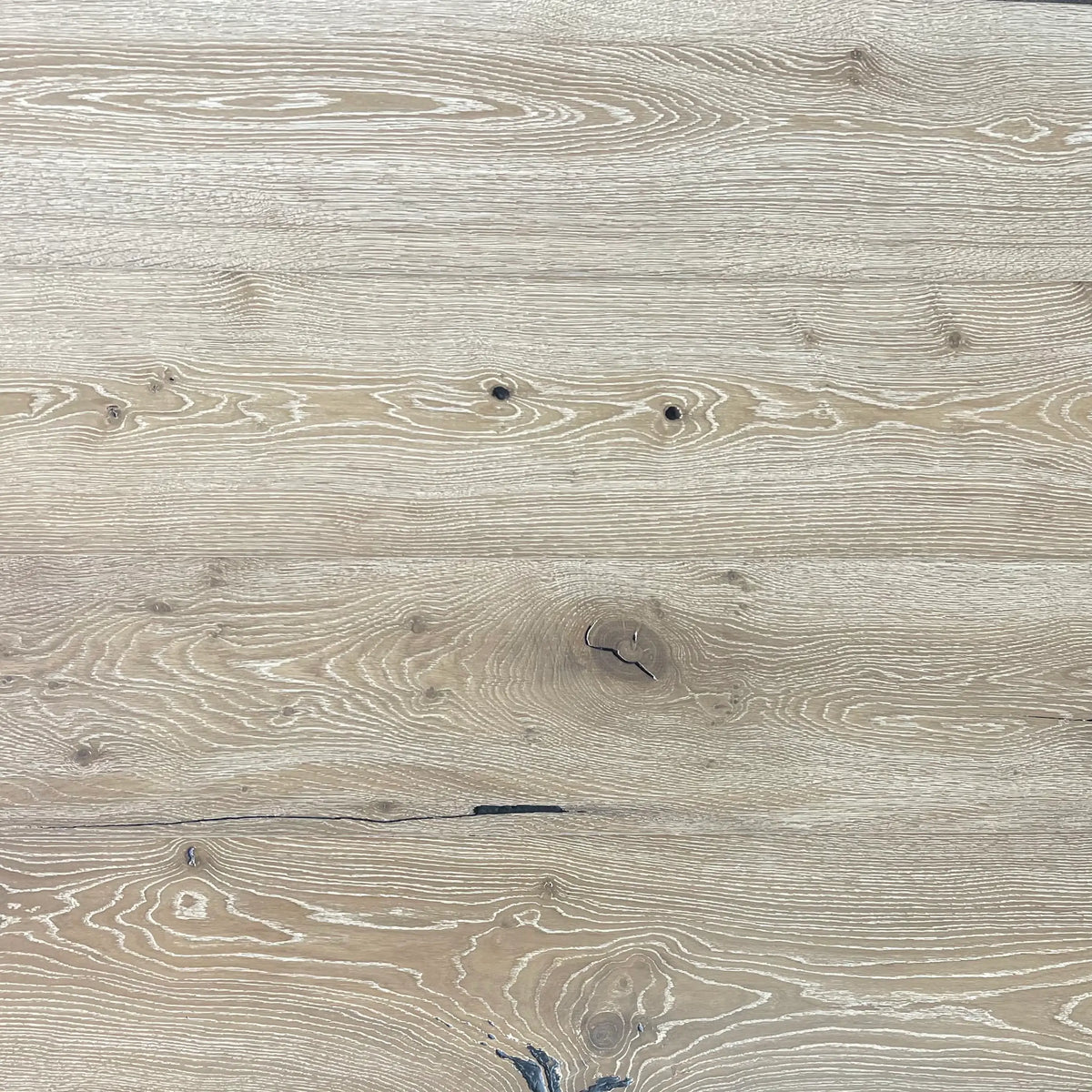 Dark Active Grey Oak Brushed & Uv Oiled 4/18x300x2200