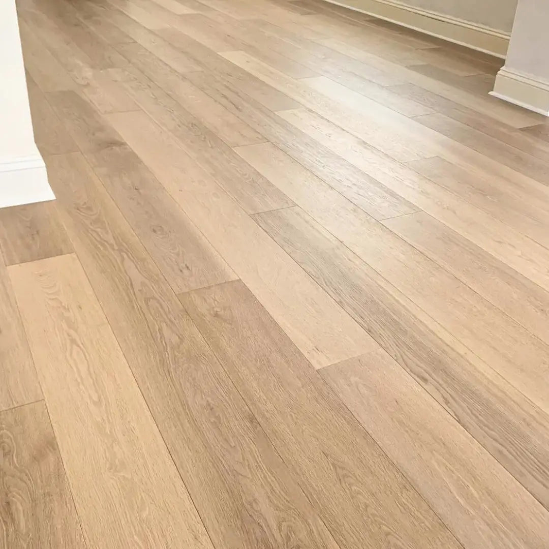 Invisible Prime Oak Lacquered 3/14x190x1900