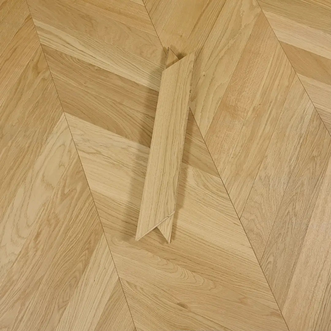 Luxury Natural Oak Chevron Brushed & Oiled 3/14x90x510