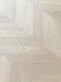 Luxury Prime Invisible Oak Chevron Brushed & Oiled 4/16x120x600