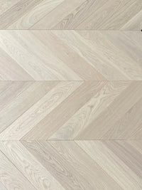 Luxury Prime Invisible Oak Chevron Brushed & Oiled 4/16x120x600