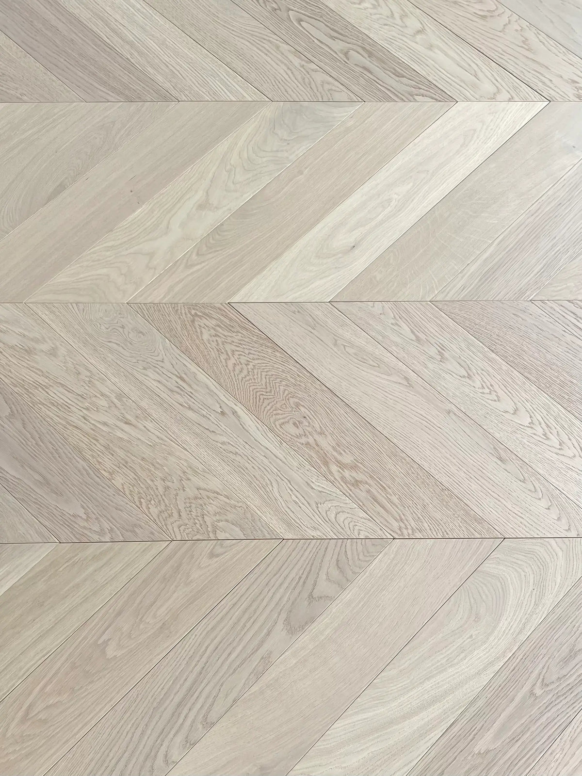 Luxury Prime Invisible Oak Chevron Brushed & Oiled 4/16x120x600