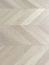Luxury Prime Invisible Oak Chevron Brushed & Oiled 4/16x120x600