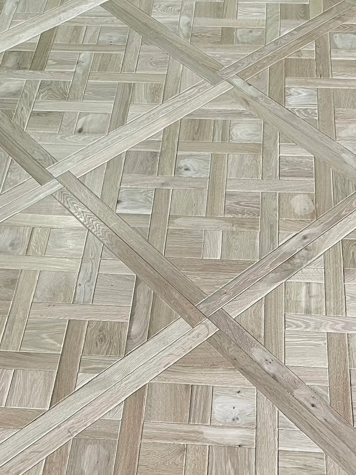 Versailles  UNFINISHED Tumbled Distressed 4/16x800x800