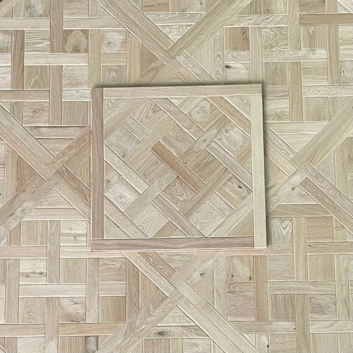 Versailles  UNFINISHED Tumbled Distressed 4/16x800x800