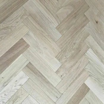 Parquet Prime Grade Invisible Oak Lacquered Flooring 90 x 3/14 x 450mm