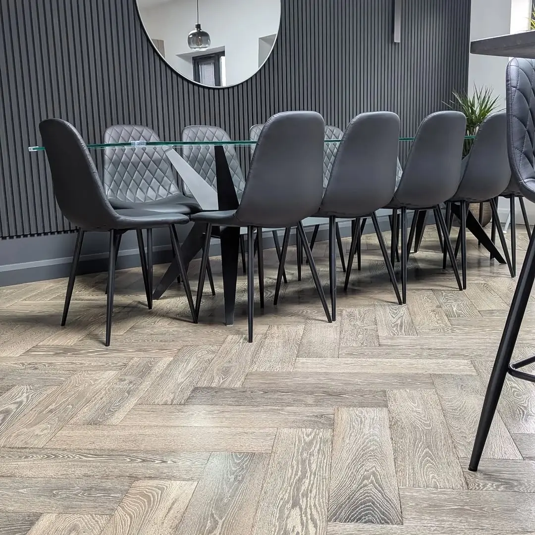 Parquet Manhattan Grey Oak Brushed and Oiled flooring installed in kitchen interior