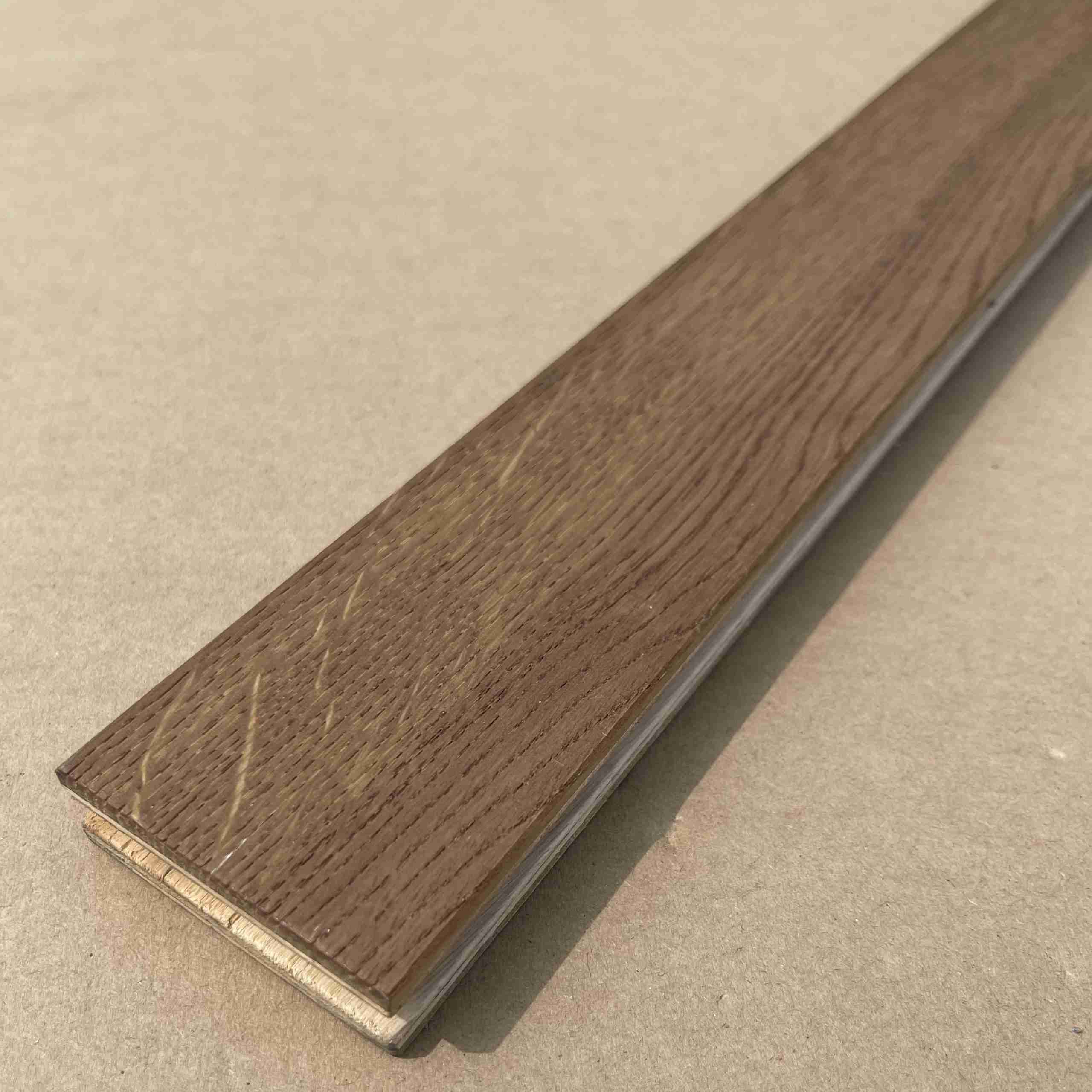Versailles border strip with smoked wood finish