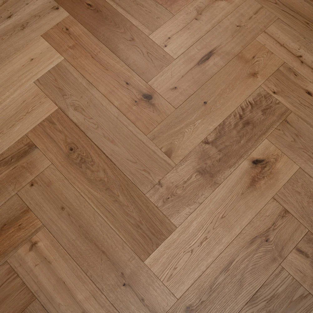 Herringbone Natural Oak Brushed & Oiled Flooring 125 x 3/14 x 600mm ...