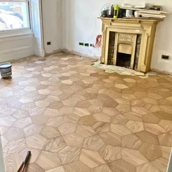 Pentagon Crown Geometric Parquet Unfinished Oak Flooring 4/15mm
